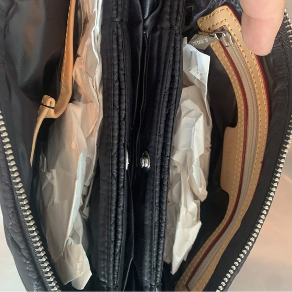 Small pippa. No extra straps. - Picture 10 of 10